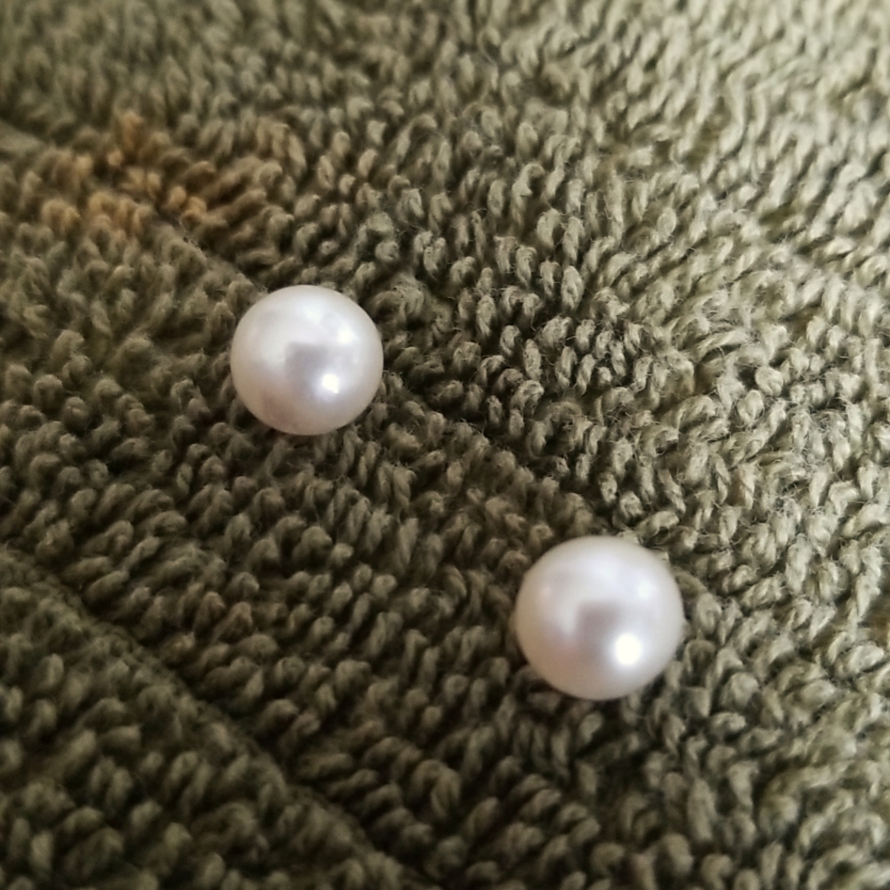 Salt Water pearls